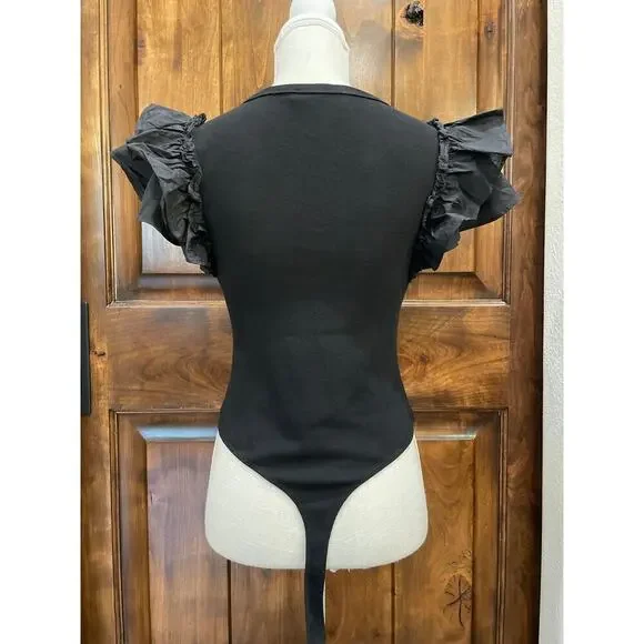 American Threads Ruffled Ribbed V-Neck Thong Black Bodysuit Medium - Picture 3 of 7